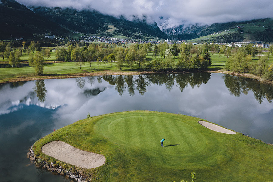Golf course tee in Zell am See